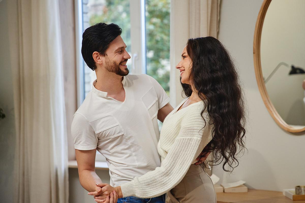 Using-body-language-to-improve-your-relationships.jpg