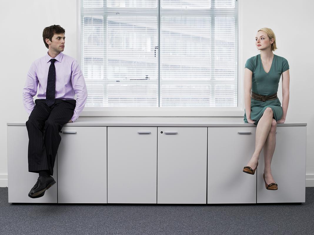 How-to-keep-your-established-romantic-relationship-professional.jpg