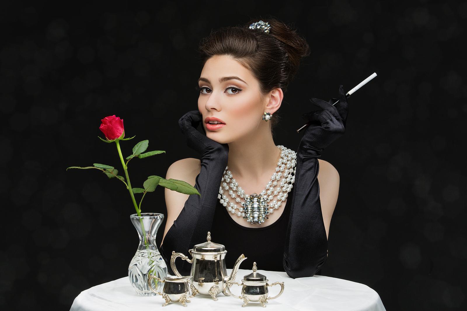 Sugar-baby-Breakfast-at-Tiffanys.jpg